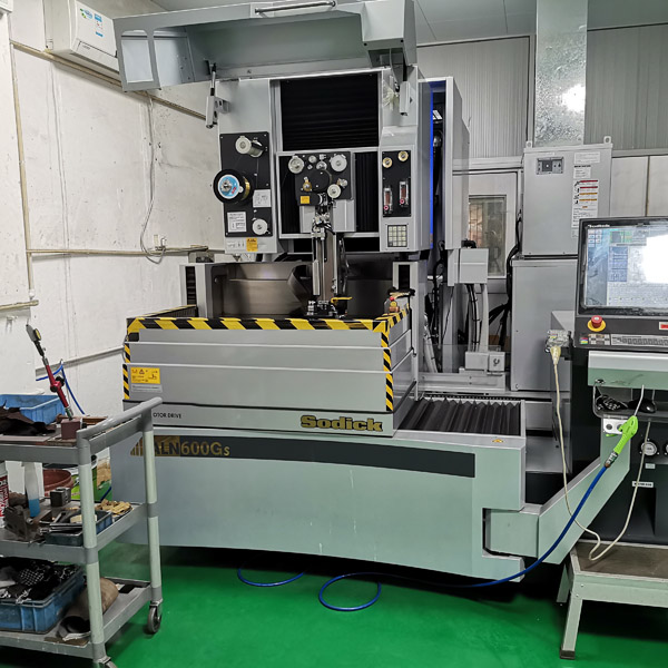 Wire Cut Machine