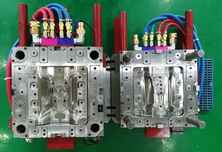 Self-Degating Tool
